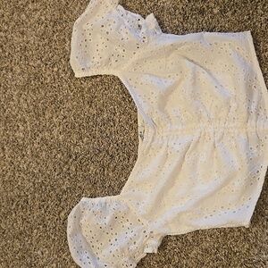 Hollister cinch crop too white